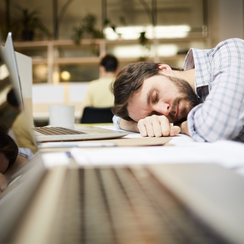 EFECTOS NOCIVOS DEL PERFECCIONISMO EN EL AMBIENTE LABORAL